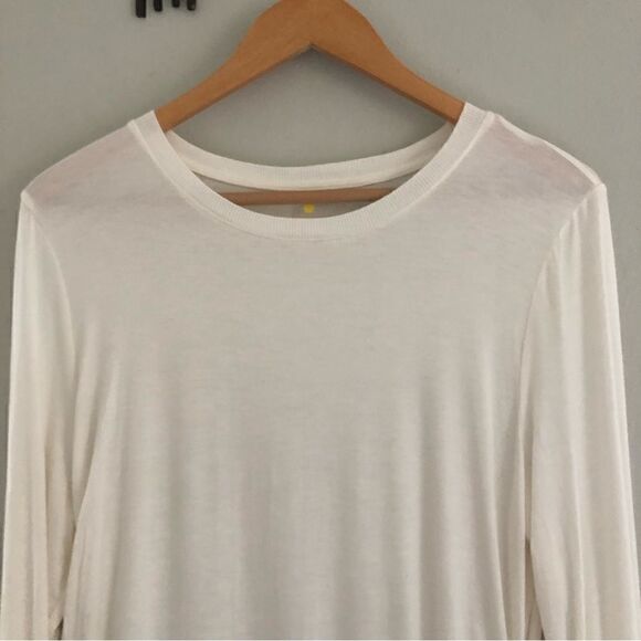 Zella long sleeved white maternity tee shirt in size XL - Picture 2 of 7